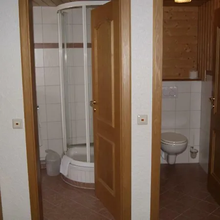 Gastehaus Sonne Hotel *