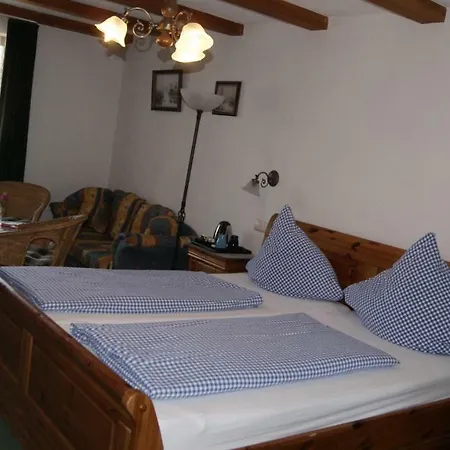 Gastehaus Sonne فندق شلينغين